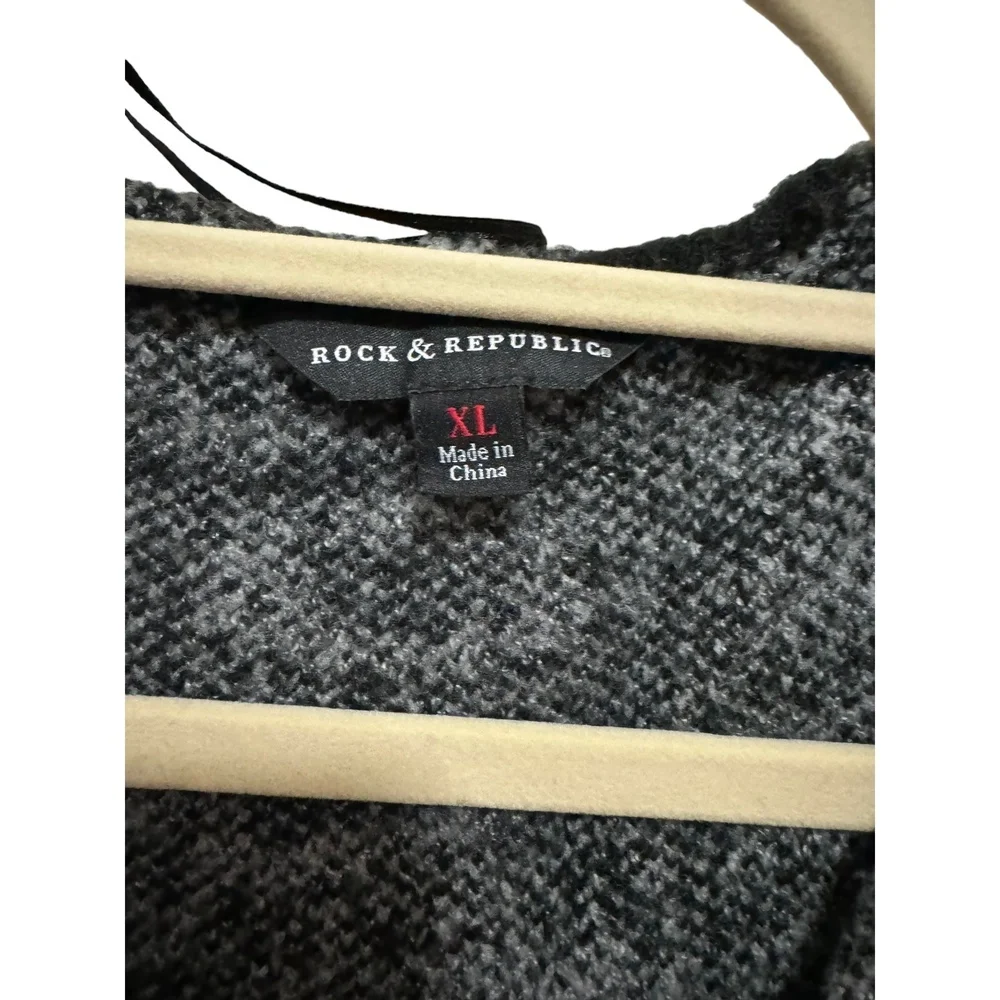 Rock & Republic - Black / White "animal print" Hooded Sweater - Size XL - Picture 3 of 4